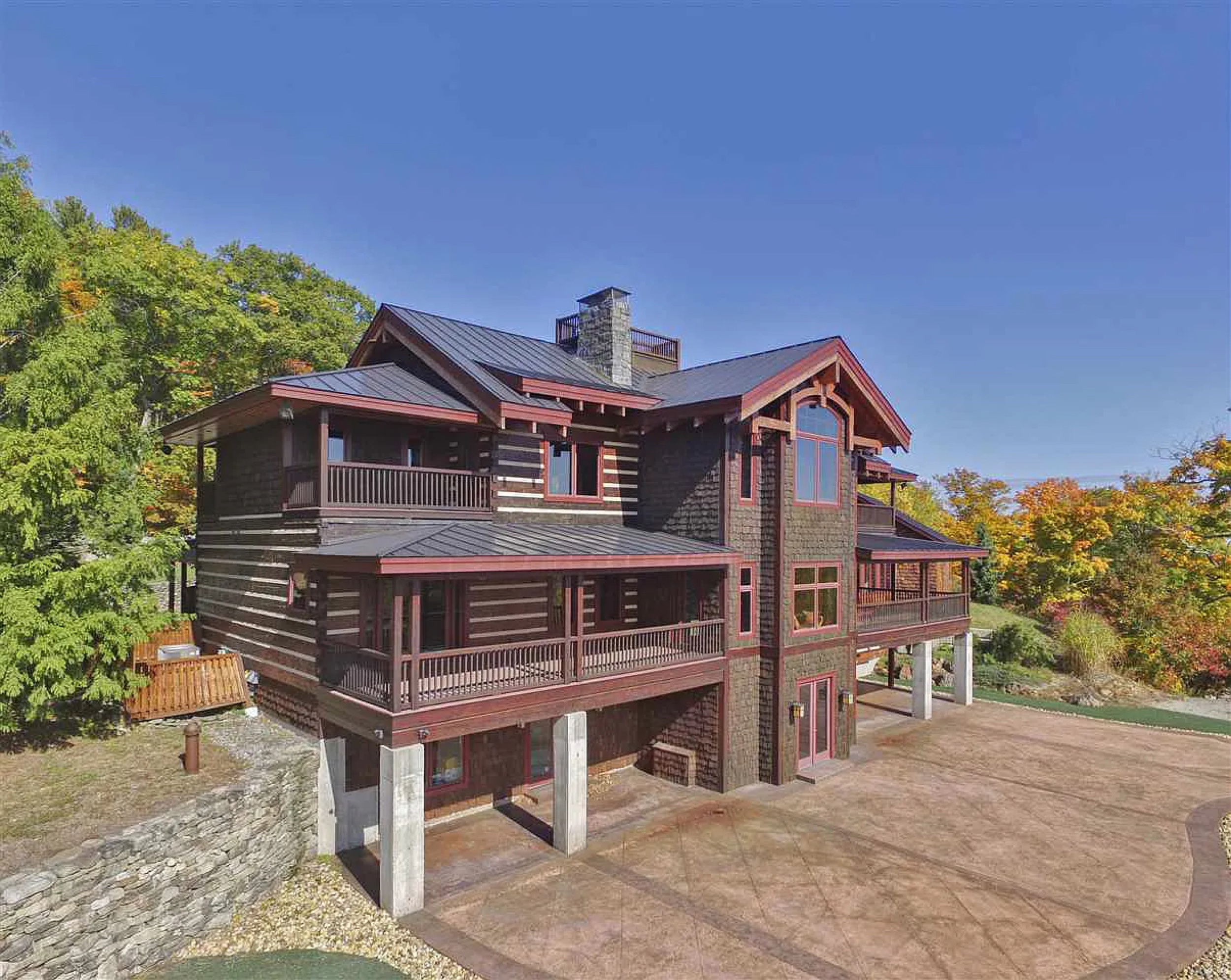 Custom Log Home Design